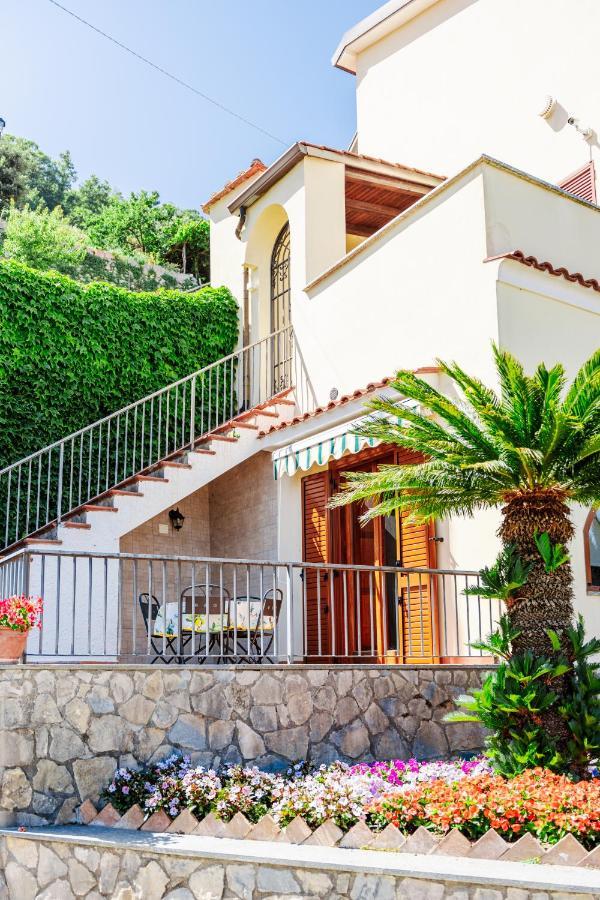 Appartamento Anna In Villa Laura 斯卡拉 外观 照片