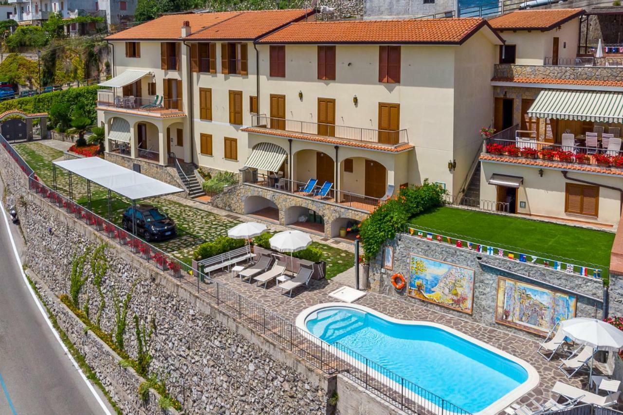 Appartamento Anna In Villa Laura 斯卡拉 外观 照片